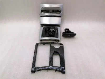MERCEDES C КЛАСА W204 ФУРНИРЕН КАПАК ЗА СКОРОСТЕН КОРБ A2042672310 ДЯСНО ВОЛАНЕ RHD