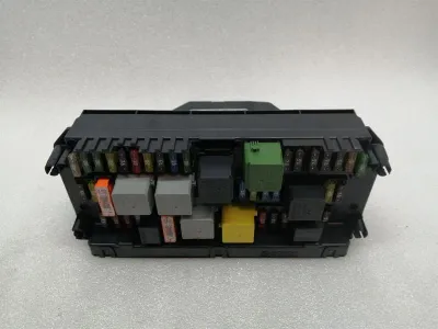 Mercedes E Class W212 Fuse Box A2129005111 Fuse Box SAM