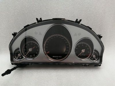 Mercedes E63 AMG W212 Инструментален панел A2125406148 Скоростомер MPH AMG 09-12