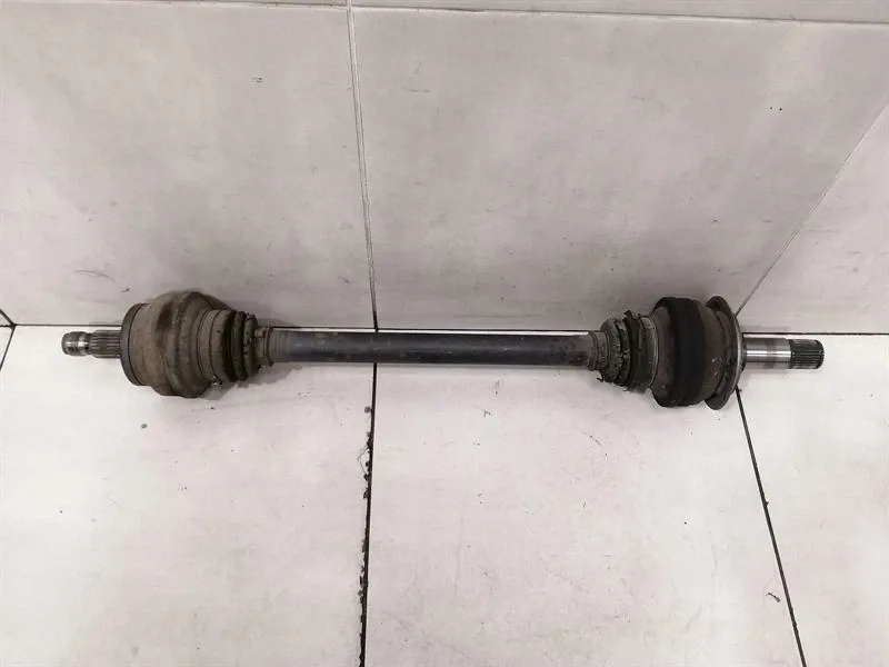 Mercedes C63 AMG W204 Left Rear Drive Shaft A2043501610 Drive Shaft Rear Li