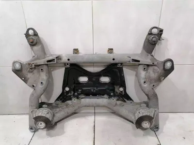 Mercedes C Class W204 Beam Subframe Front A2046281057 Front Axle Beam