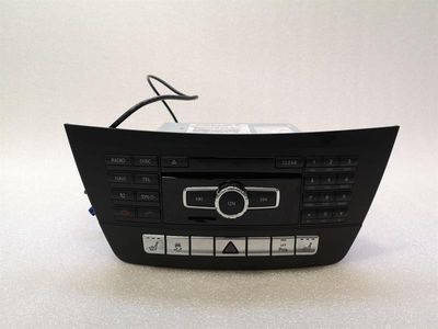 Mercedes C W204 CD плейър A2049004714 контролер за аудио система COMMAND HIGH ECE