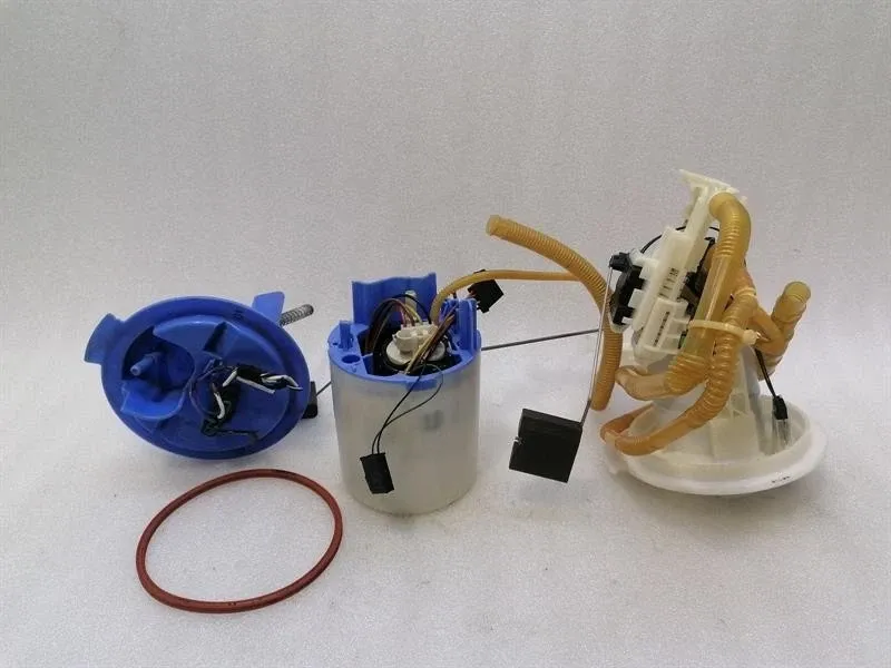Mercedes C Class W204 Fuel Pump Electric A2044701094 Fuel Pump AMG
