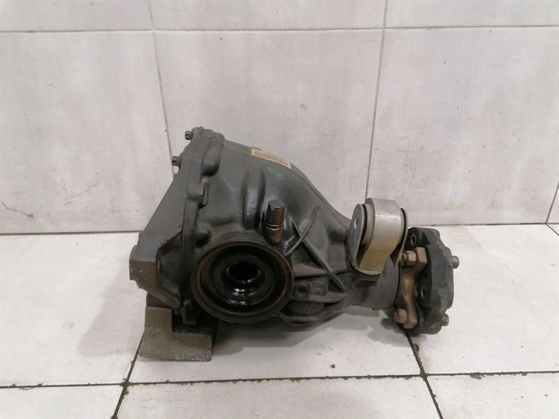 Mercedes C63 AMG M156 W204 Rear Diff A2043504714 Differential Rear 2.82 Ratio