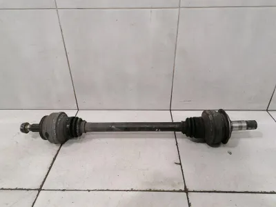 Mercedes C Class W204 задна лява полуоска A2043501610 задна задвижваща ос