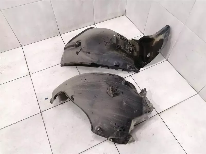 MERCEDES CLS63 AMG W219 WHEEL ARCH LINER FRH A2196900630 WHEEL ARCH COVER