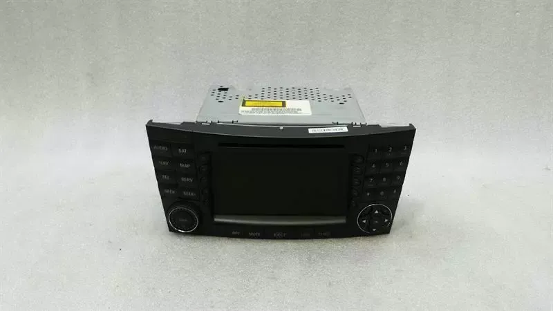 MERCEDES CLS W219 NAVIGATION MONITOR A2118204397 DISPLAY SCREEN COMMAND