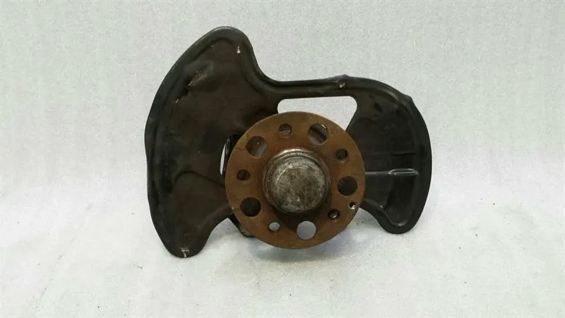 Mercedes W207 W204 W209 Left Front Hub A2043320101 Wheel Bearing Housing Front Left