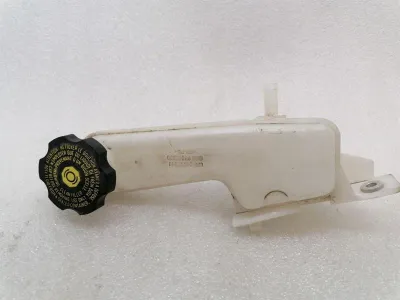 Chevrolet Corvette C8 Reservior 84597341 Container