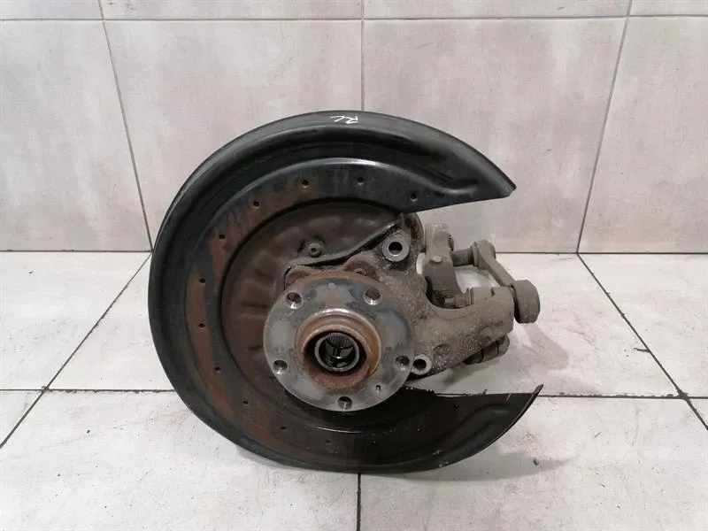 BENTLEY FLYING TRACK 13-19 Left Rear Hub 4W0505435 Wheel Bearing Case Rear Left