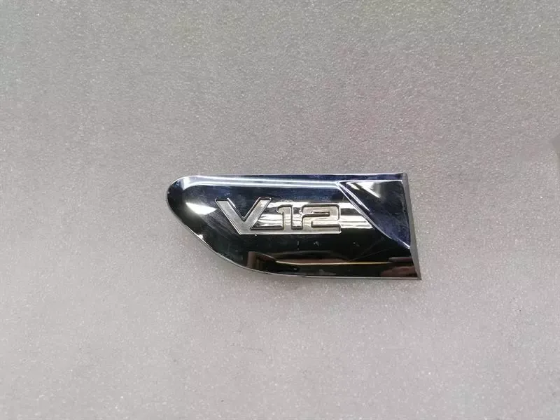 BMW 7 SERIES F02 F01 9202184 V12 LOGO