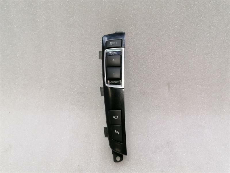 BMW 7 Series F02 F01 PDC / Камера превключвател 9201484 PDC / Камера превключвател