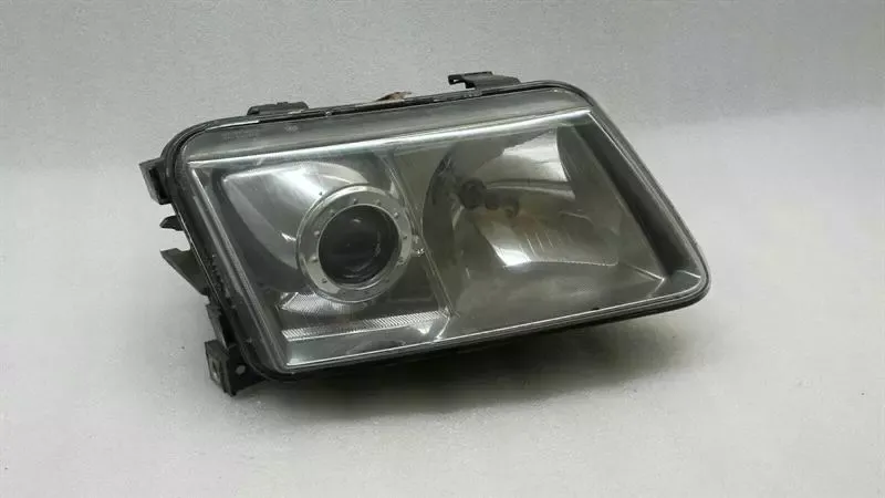 Audi S3 8L a3 RHD Right Headlamp Headlight Right Handlebar XENON 96-99 UK