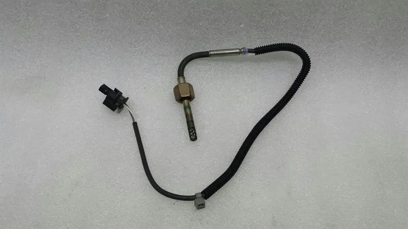 Mercedes E-Class W212 Temperature Sensor A0081532728 Exhaust Gas Temperature Sensor OM651