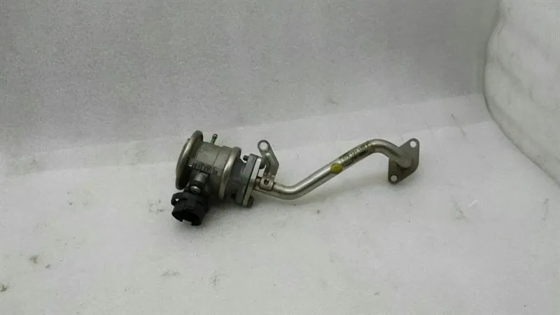 Audi RS4 8H B7 EGR valve 079131101F EGR valve 4.2 V8