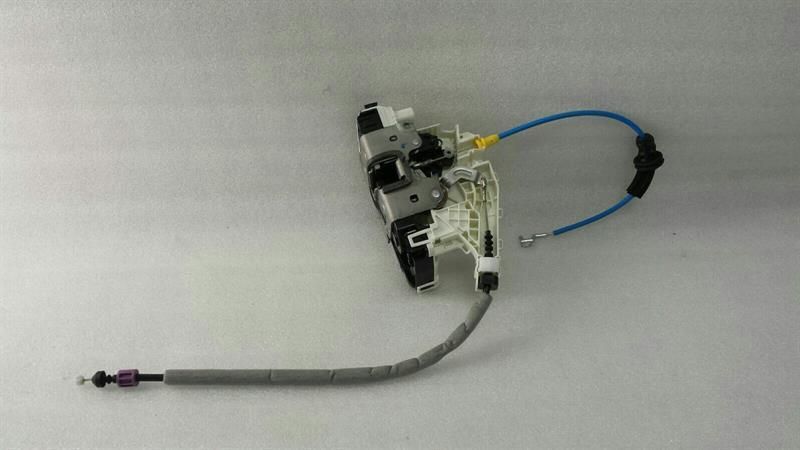 Mercedes E Class W212 door lock FLH A2047202935 A0997200735 DOOR LOCK VL
