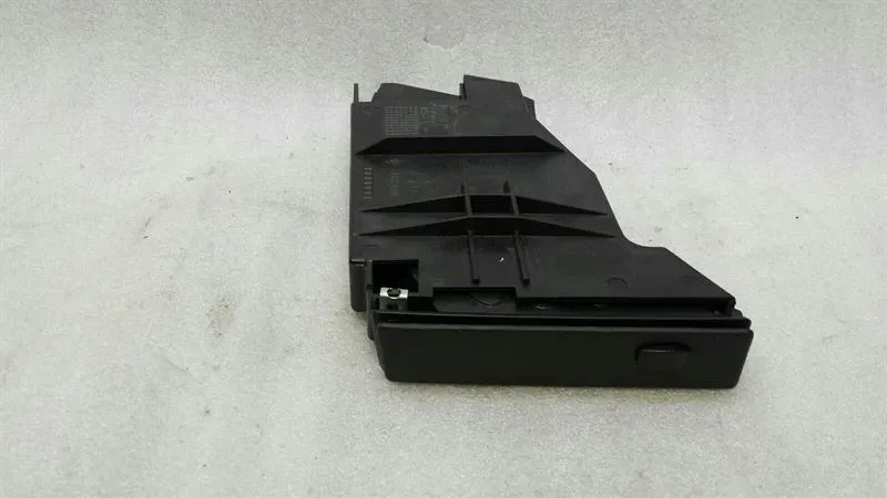 BMW 5 Series E60 RHD right cup holder 7063410 right hand drive