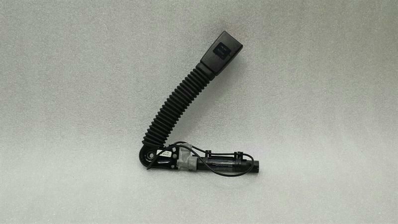 BMW 5 Series E60 Right Front Seatbelt Tensioner 9117240 Seat Belt Tensioner Front Right