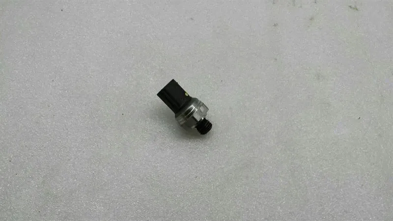 Mercedes C Class W204 Exhaust Gas Pressure Sensor A0091535228 Exhaust Pipe Sensor