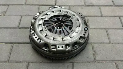 Mercedes C Class W204 маховик + съединител A0222500701 маховик съединител M646