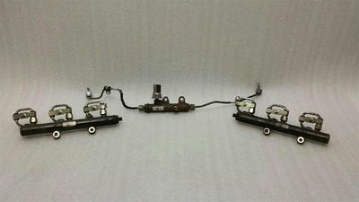 Jaguar XJ X350 X358 Fuel Rail 4R8Q-9D280-AC Fuel Injector Pipe Manifold