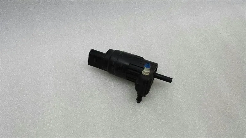 Audi S3 8P washer fluid pump 1K6955651 washer water pump