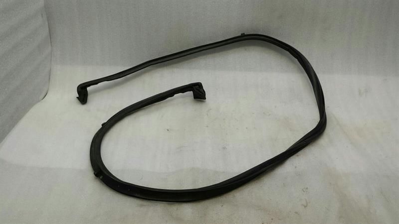 BMW 3 Series E46 folding top seal 8227910 sealing hood flap