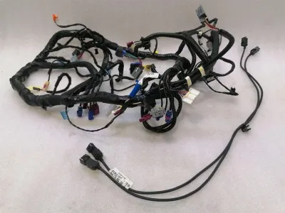 TESLA MODEL S 70 АРМАТУРНО ТАБЛО ЗА ОКАБЕЛАВАНЕ 1026644-02-G ДЯСНО ВОЛАНЕ ДЯСНО