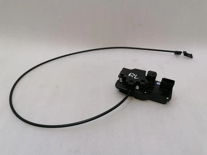 Tesla Model S 70 rear left door lock 6008911-99-D door lock rear left