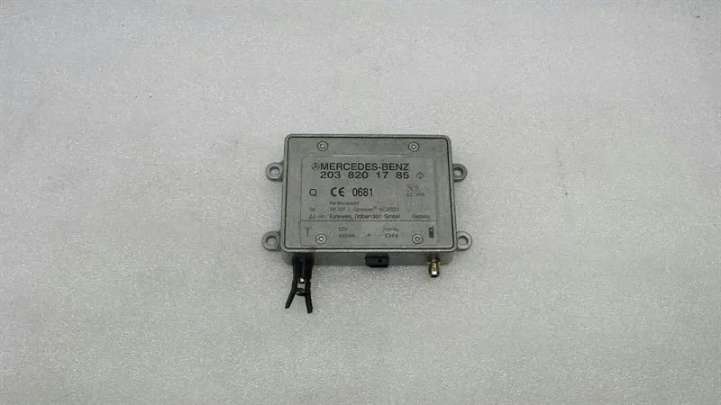 Mercedes C Class W204 Antenna Amplifier A2038201785 Antenna Amplifier