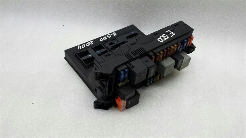 Mercedes E Class W211 Fuse Box A2115453901 Fuse Box SAM