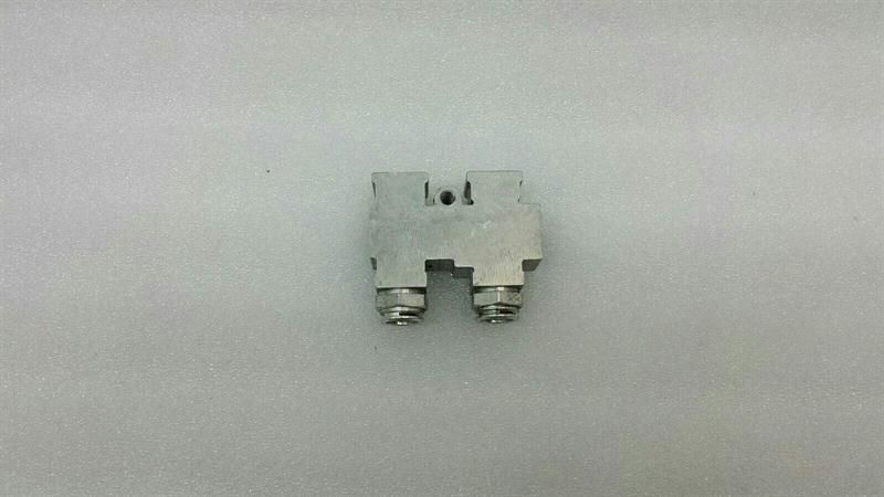 Mercedes E Class W212 Oil Thermostat A0005010765 Oil Cooler Thermostat