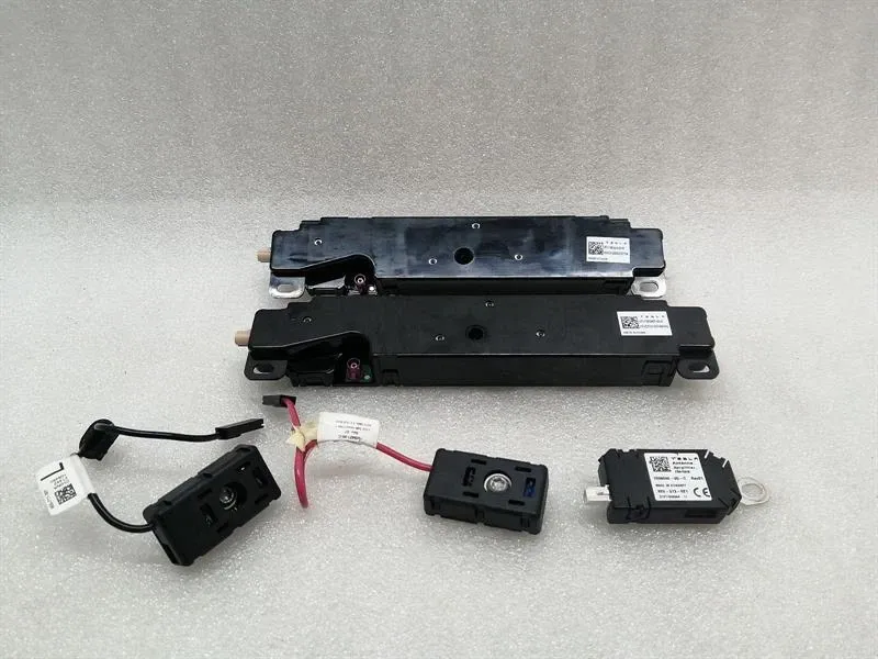 Tesla Model 3 Антена / антена със стандартен обхват 1585601-00-E Антенен комплект