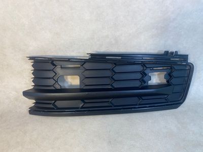 SKODA KODIAQ РЕШЕТКА ЗА БРОНЯ ПРЕДНА ДЯСНА 565807368