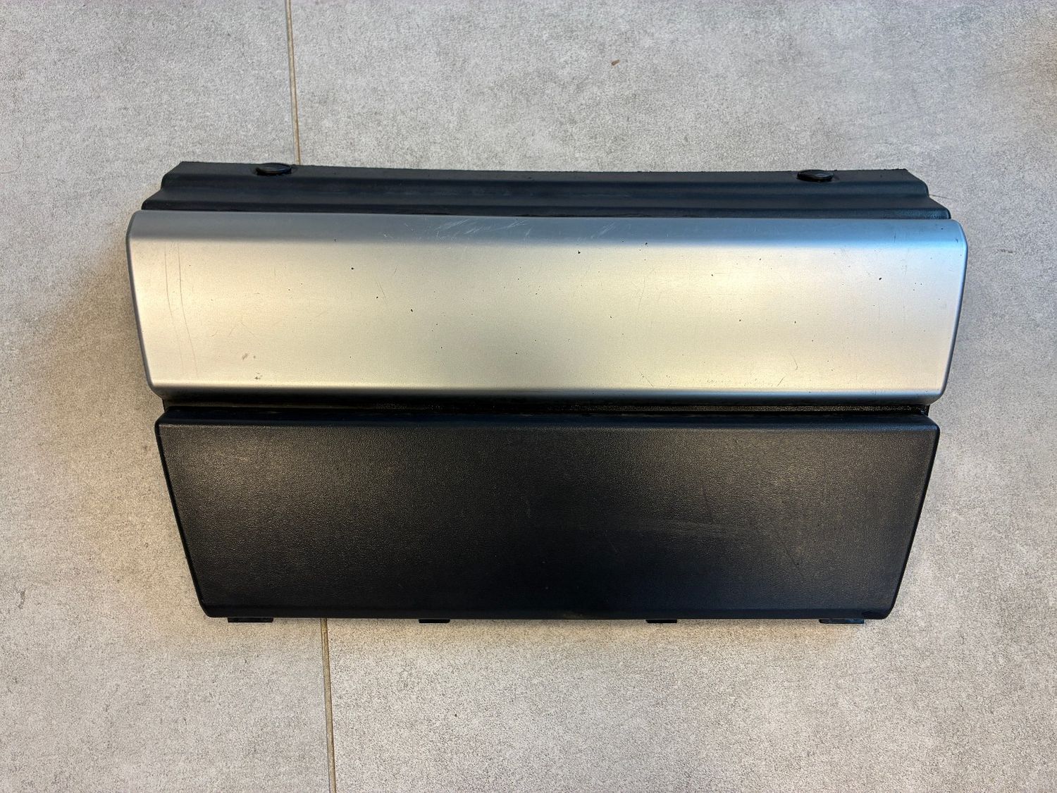 GENUINE Land Rover Range Rover Sport L320 Rear Towing Eye Trim LR019170