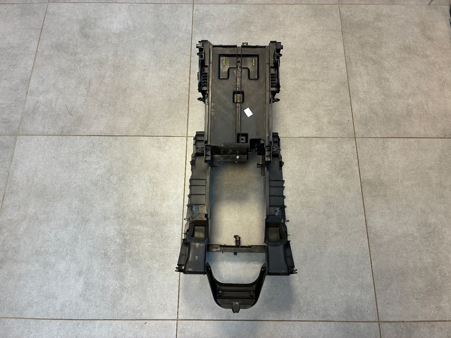 GENUINE Land Rover Range Rover Sport L320 Center Console Bracket