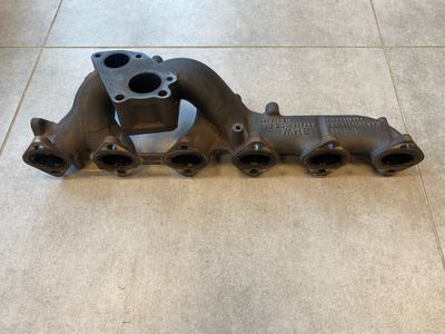 GENUINE BMW 3 E90 E91 5 E60 X5 E70 E71 Exhaust manifold 11627796266