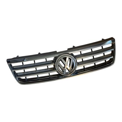 VW TOUAREG 7L 02-07 РЕШЕТКА НА ПРЕДНА БРОНЯ ЧЕРЕН СРЕБРИСТ ХРОМ С емблема VW