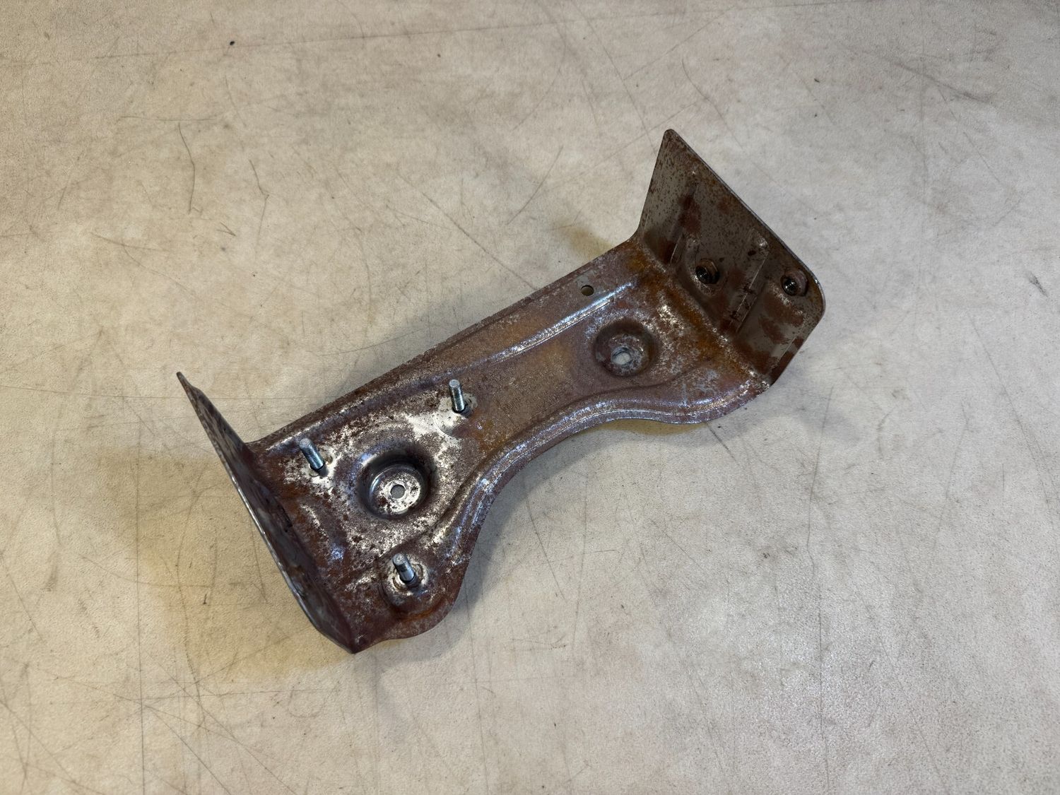 Genuine BMW X5 E70 X6 E71 E72 Front Bracket center console holder 51166954951