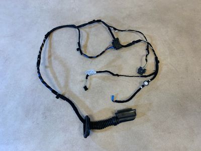 BMW X1 F48 Оригинален заден кабел за врата 61129384585 61126812218