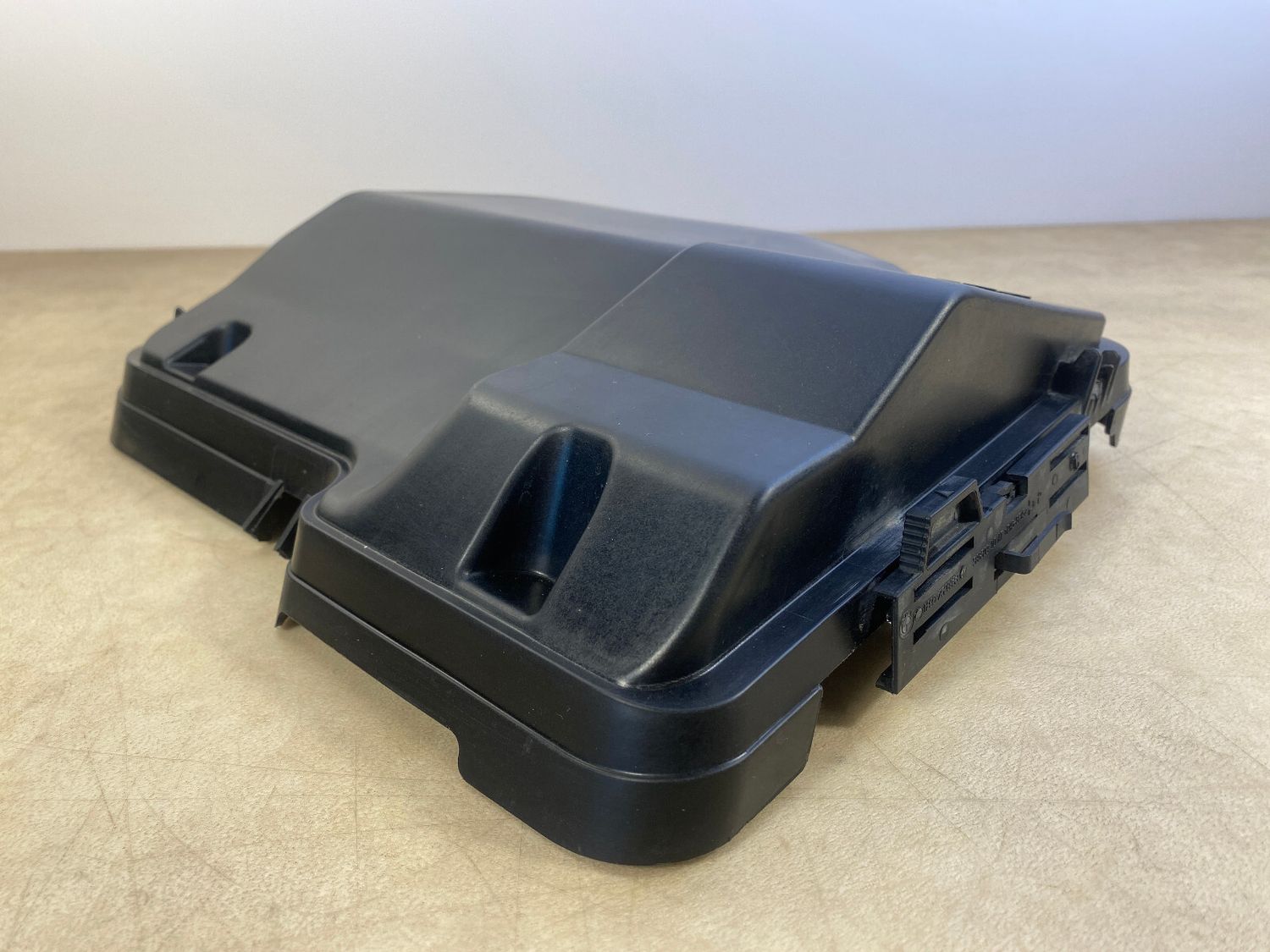 BMW X5 X6 series E70 E71 F15 F16 OEM Cover electronic-box 12907555102