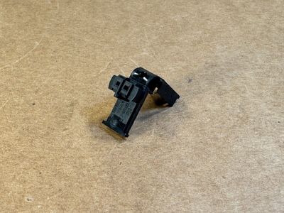 Genuine BMW E Series Steering Wheel Wire Connector Horh Plug Cover 8382032 PIN
