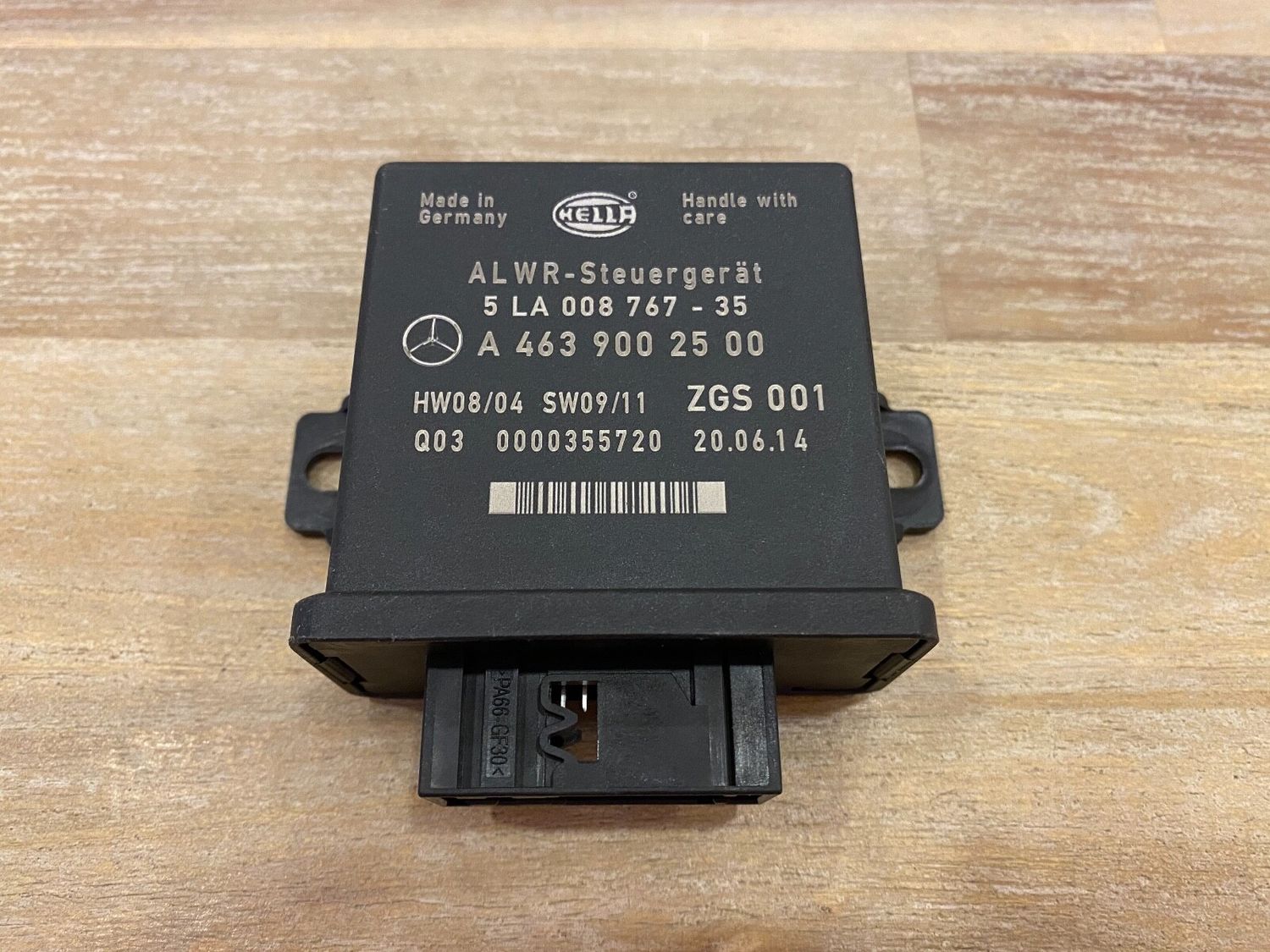 Mercedes G class W463 GENUINE Rear Axle Automatic Headlamp Leveling Control Unit