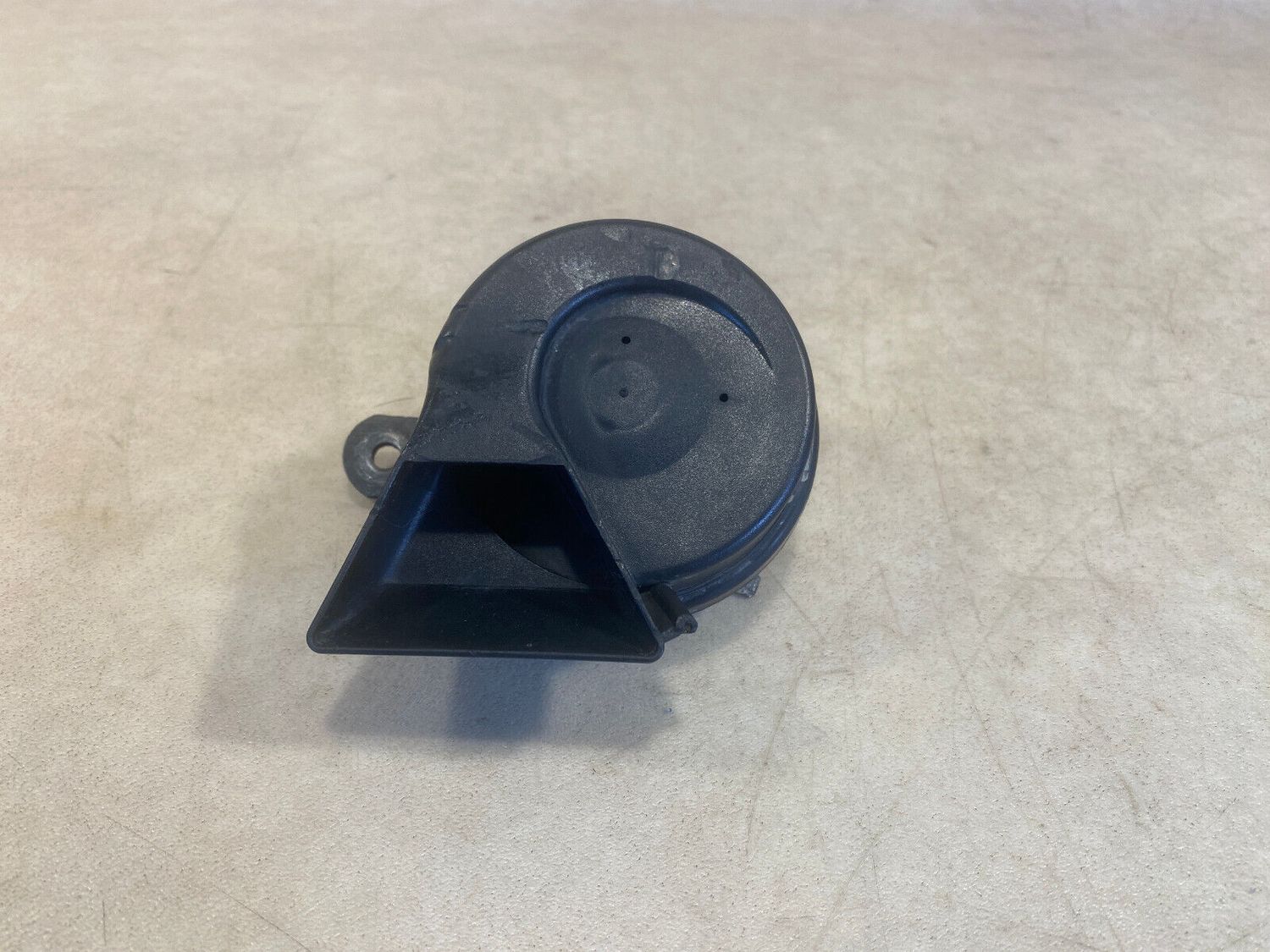 Mercedes G class W463 W203 W209 Genuine Horn Fanfare Alarm Signal