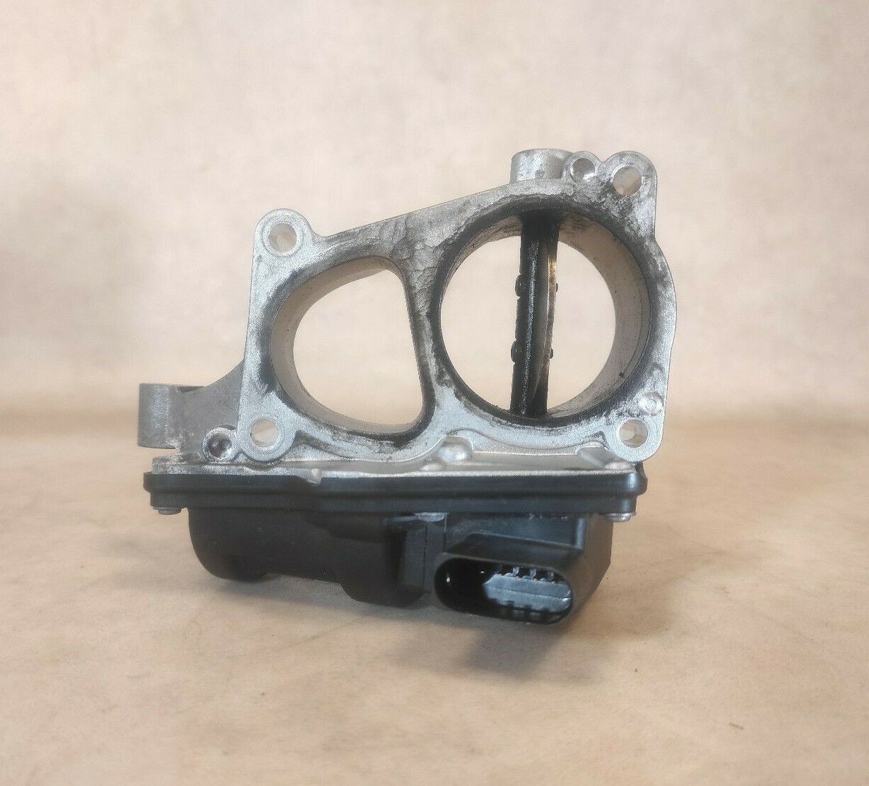 AUDI A4 S4 A5 S5 A6 S6 A7 A8 Q5 Q7 -VW TOUAREG THROTTLE VALVE ADAPTER 059129593H