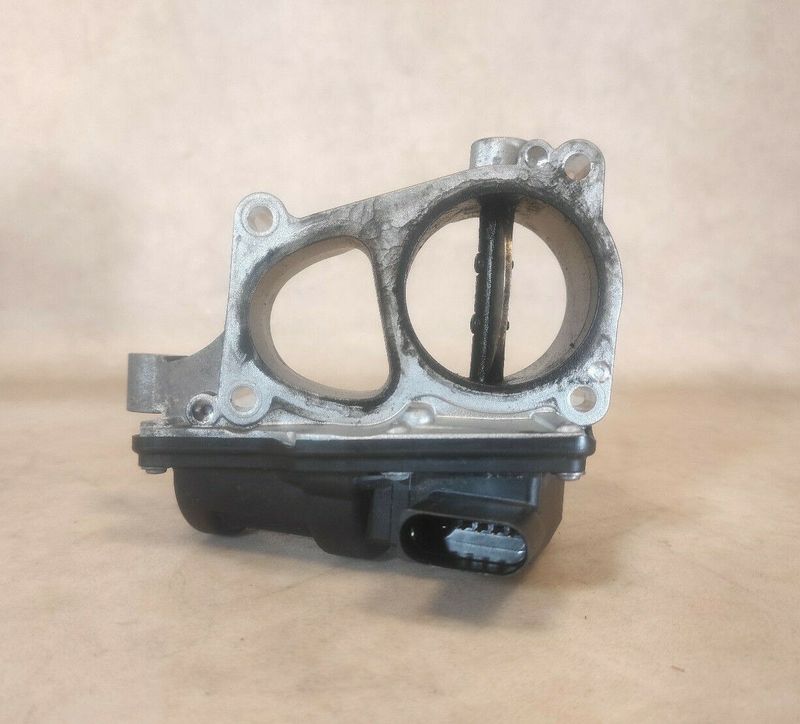 AUDI A4 S4 A5 S5 A6 S6 A7 A8 Q5 Q7 -VW TOUAREG АДАПТЕР ЗА ДРОСЕЛНА КЛАПА 059129593H
