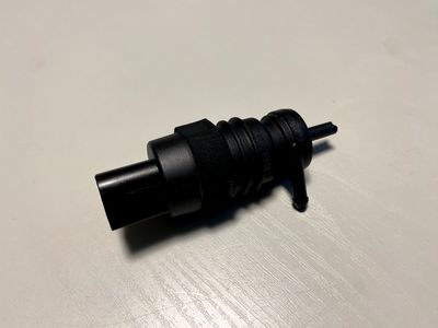 Mercedes A C E G S class W168 W203 W204 W210 W463 W220 Оригинална помпа за миене
