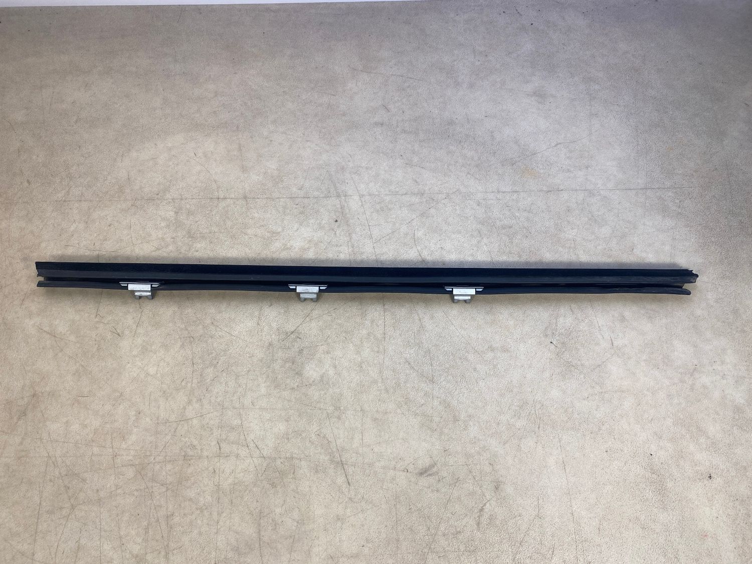 GENUINE BMW X5 E70 Rear Right Door Inner Weatherstrip 51357207220