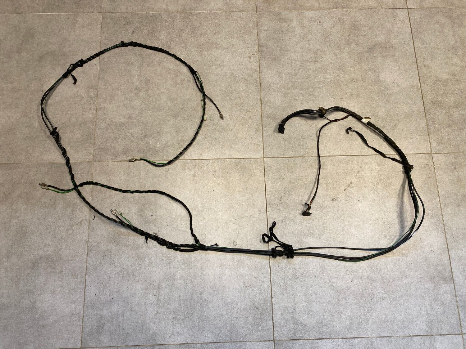 Mercedes G class W463 GENUINE Antenna Wire A4635406506