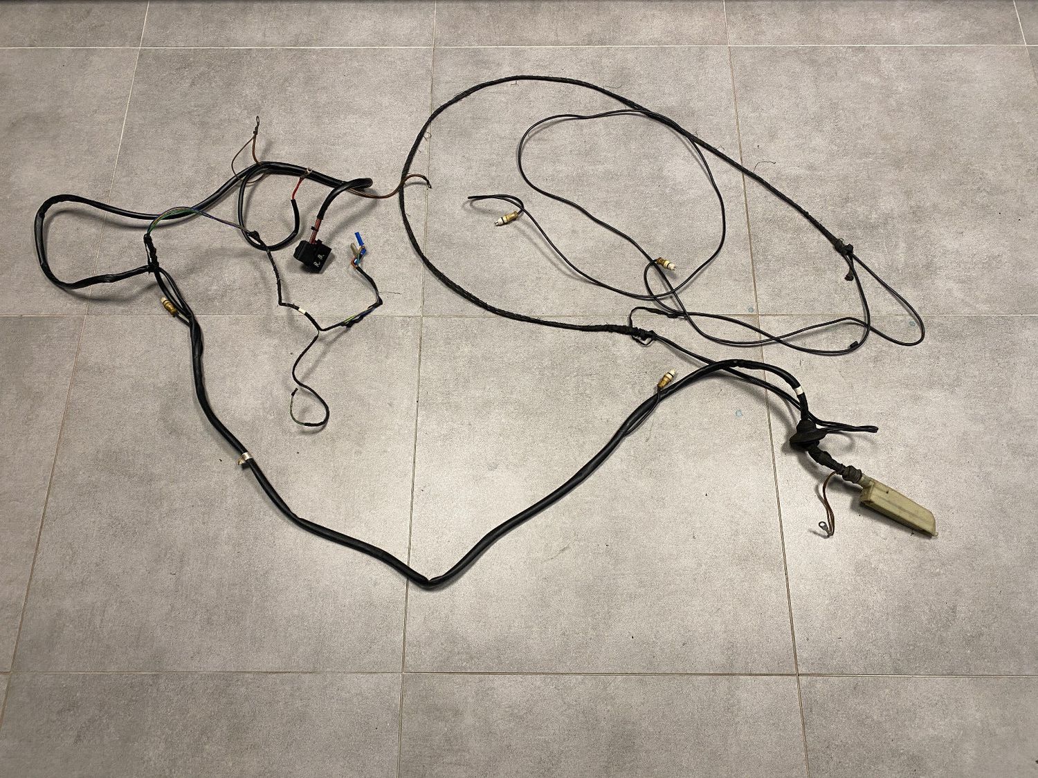 GENUINE BMW E23 7 ABS Wiring set 61111376260